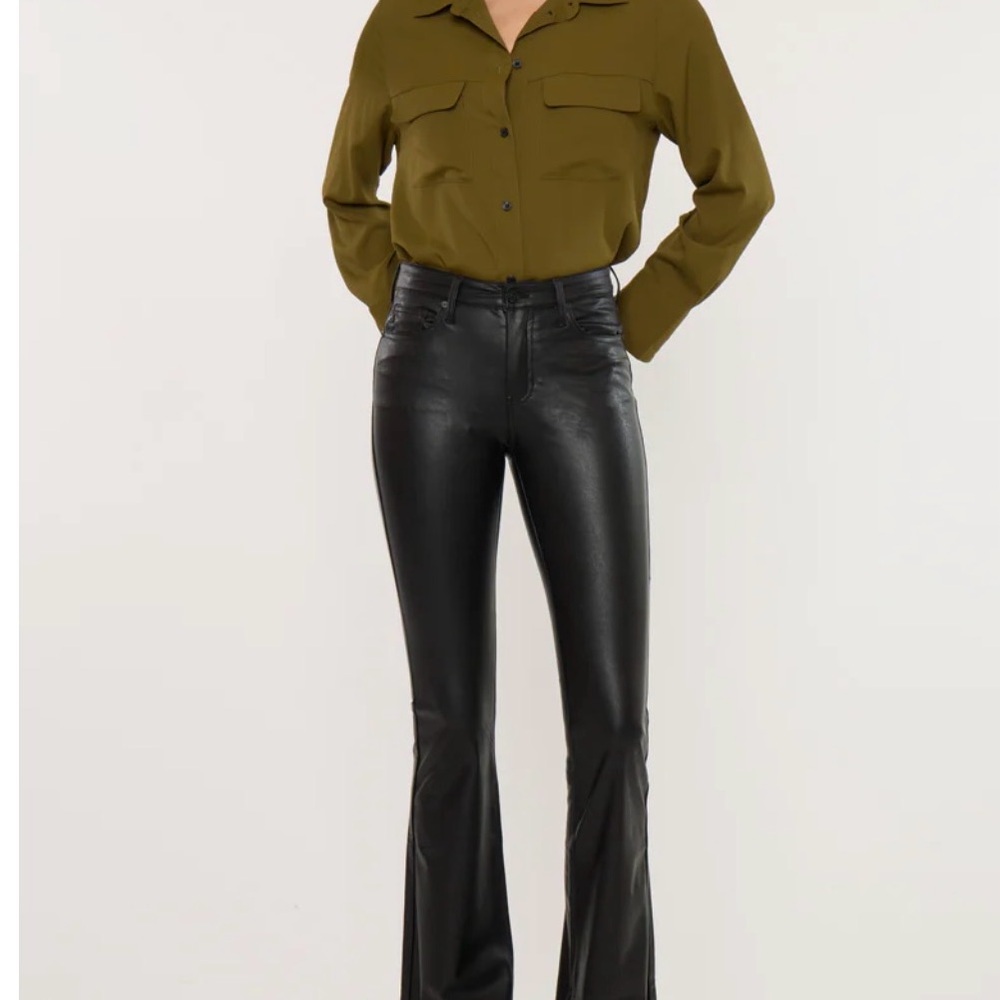 KanCan NWT Black Faux Leather Flare Mid Rise Pants Sz 5/26